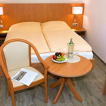 Restaurant Luetkebohmert Hotel 3*